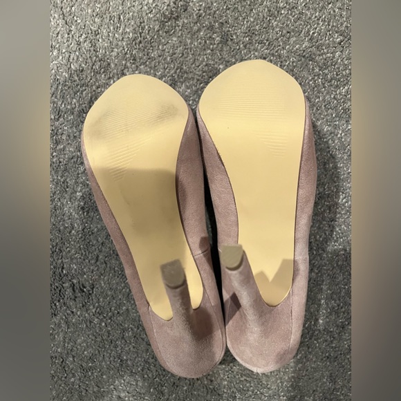 NEW SHOEMINT OLIVIA BLUSH SUEDE PUMPS SIZE 8 PLATFORM 2” HEEL 6” NUDE ELEGANT - Picture 3 of 6